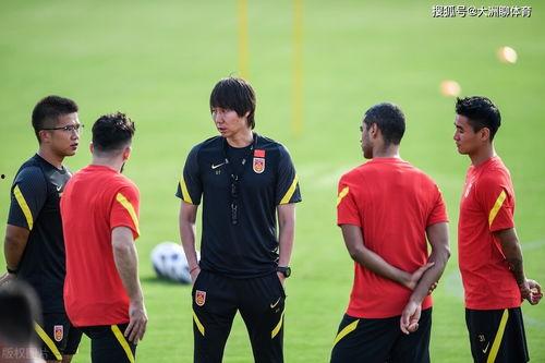 国足李铁爆料最新消息,最新动态与备战策略曝光 第2张 国足李铁爆料最新消息,最新动态与备战策略曝光 第2张